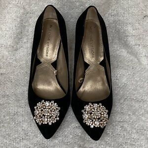 Adrienne Vittadini black suede pumps